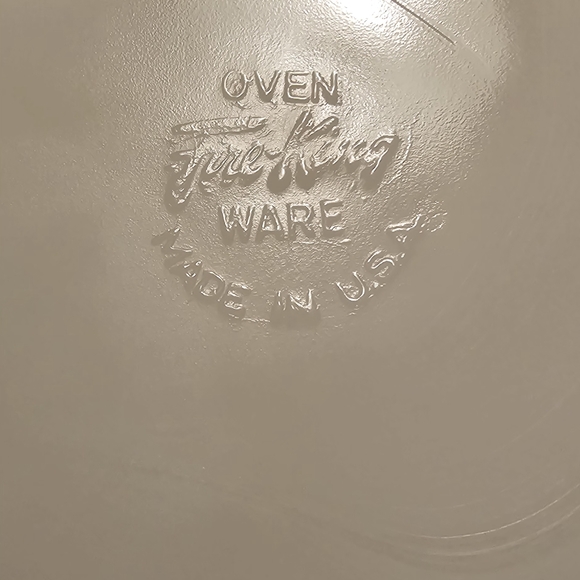 Vintage Fire King Anchor Hocking Peach Luster Laurel Leaf Plates - Picture 5 of 5